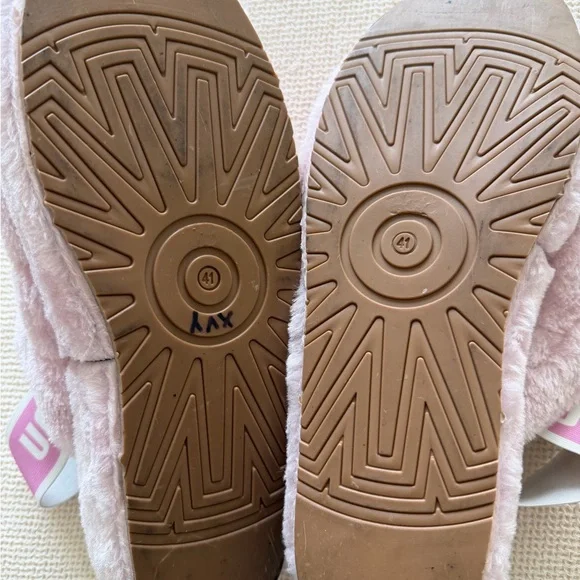 UGG Pink Plush Shearling Slide with Branded Elastic Heel Strap - Picture 5 of 5